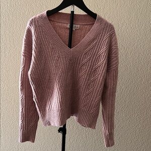 Elegant Mauve V-Neck Sweater